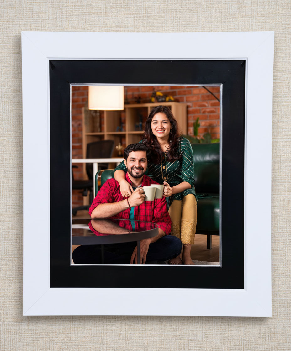 PLAIN WHITE FRAME, 2 INCH BORDER, WITH MOUNT (1 INCH MOUNT ALL FOUR SIDE)